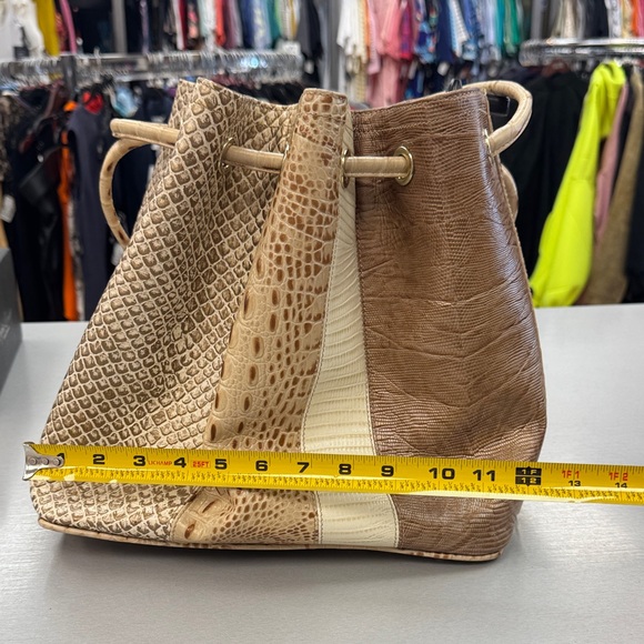 Chic Tan and Brown BRAHMIN Women's Bag - Picture 10 of 13